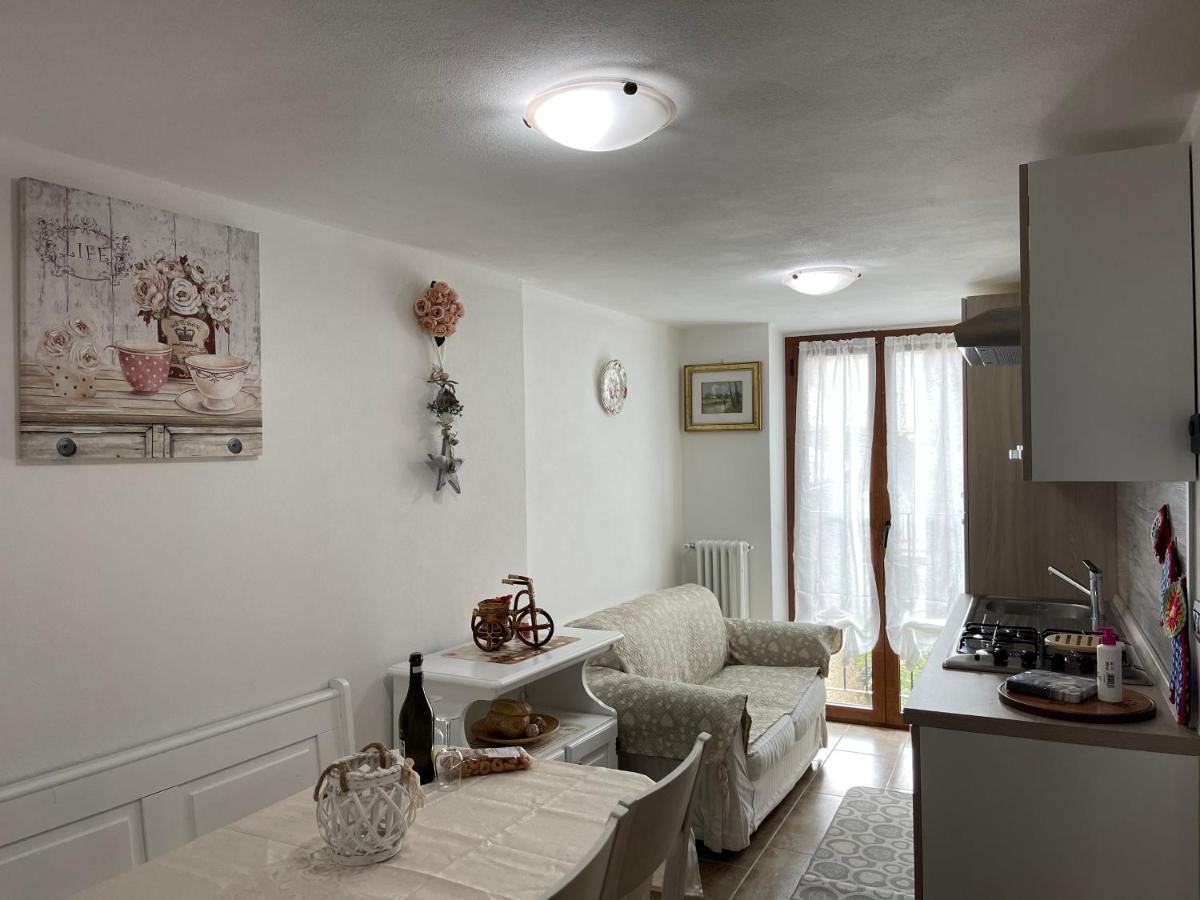 La Casa Di Pucci Nel Borgo Affrescato Di Parlasco Cortenova Ngoại thất bức ảnh