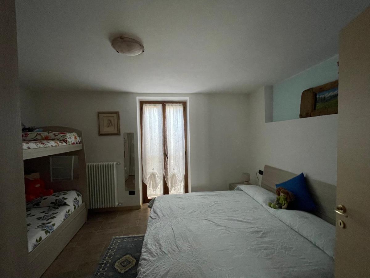 La Casa Di Pucci Nel Borgo Affrescato Di Parlasco Cortenova Ngoại thất bức ảnh